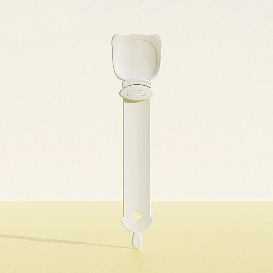 PurrFeeder™ – Squeeze Spoon for Wet Cat Treats & Supplements
